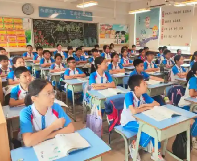 变革试点在较早发动编制专门校园管理办法及专门教育学生入校 变革试点在较早发动编制专门校园管理办法及专门教育学生入校